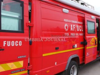 Fiume Paglia ingrossato, operaio finisce in acqua con furgone a Orvieto
