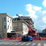 Voragine Terni, proseguono anche domenica i lavori dei vigili del fuoco