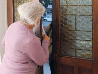 Boom di venditori porta a porta, guida utile per evitare fregature