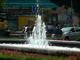 Luci di solidarietà a Fontivegge, fiaccolata per i terremotati a Perugia