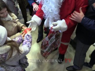 Babbo Natale arriva con la locomotiva a vapore, 15 dicembre 2019 [VIDEO]