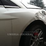 Incidente a Bastia Umbra, perde controllo dell'auto e si schianta su una Focus