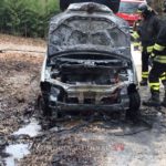 Finisce in fosso con l'auto a Solfagnano Parlesca, salvo uomo di 80 anni FOTO