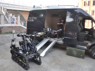 Artificieri Carabinieri fanno brillare due ordigni artigianali a Perugia