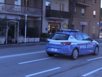 Estorsione a carattere sessuale, la polizia denuncia un uomo