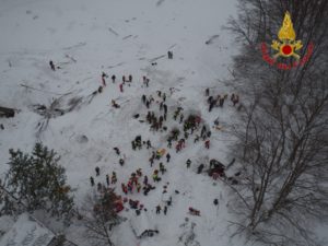 Strage Rigopiano, archiviazione per i 22 indagati, morì il ternano Alessandro Riccetti