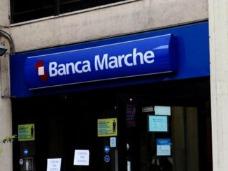 Rapina alla Banca Marche di Ponte San Giovanni, due uomini armati minacciano i dipendenti