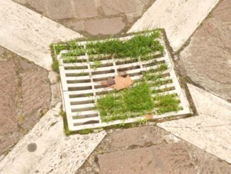 Buche e tombini, tombini e buche all'Ottagono di Fontivegge di Perugia
