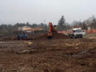 Frammenti di ossa spuntano dal terreno, stop ai lavori a Norcia