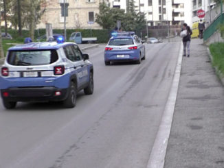 A spasso con eroina nelle scarpe a Fontivegge denunciata coppia straniera