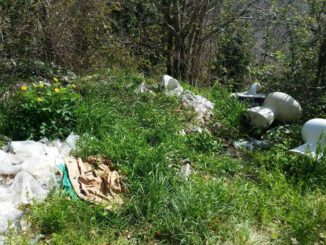 Discariche abusive anche ai piedi del Monte Subasio, interviene il M5s