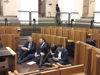 Inceneritori Terni, continua protesta in consiglio di Lega e M5sInceneritori Terni, continua protesta in consiglio di Lega e M5s