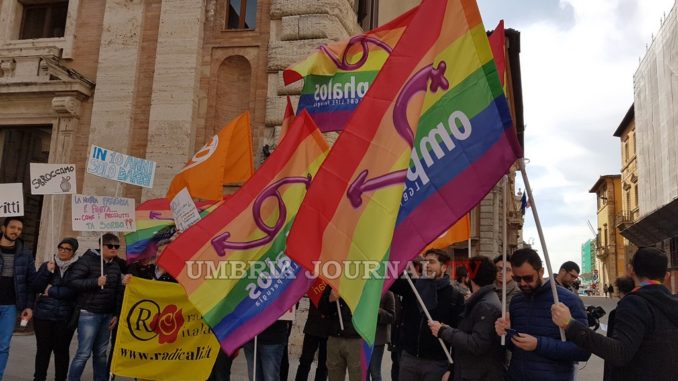 Legge regionale contro omofobia rinviata, tutti in piazza a Perugia a manifestare