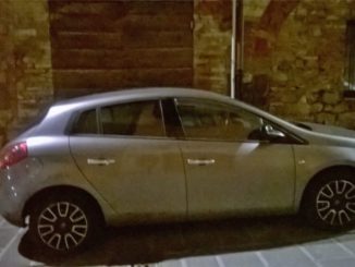 La disavventura di Waldemar Potoczny per un'auto parcheggiata
