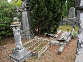 Cimitero ebraico di Perugia nell'incuria e abbandono, denuncia sociale