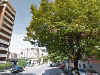 Furto notturno in un bar in via Cortonese a Perugia, ladri in azione