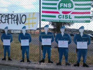 Protesta continuata della Polizia Penitenziaria al Carcere di Capanne a Perugia