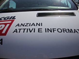Terremoto, a Spoleto consegna ufficio mobile Spi Cgil a Lega Valnerina