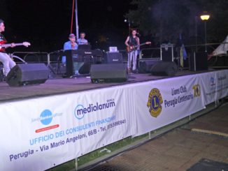 Concerto di Francesco Baccini in piazza del Bacio a Perugia
