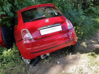 Incidente stradale in via San Girolamo a Perugia, due vetture si scontrano