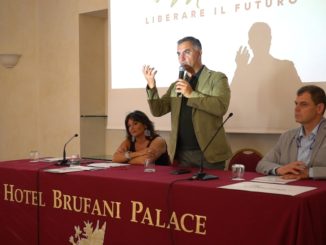 A sinistra Emanuela Mori e al centro Marco Vinicio Guasticchi