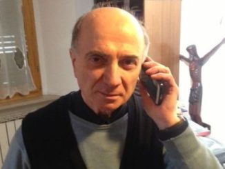 Benedizione casalinghe a Città di Castello Don Giorgio Mariotti prete Hi-tech