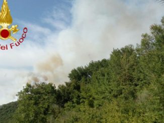 Incendio abitazione a San Gemini e bosco a Pietralunga, gran lavoro per i pompieri