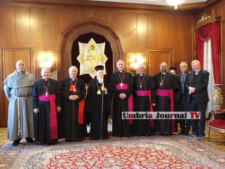 Vescovi umbri in Turchia da Bartolomeo I, con Gualtiero Bassetti