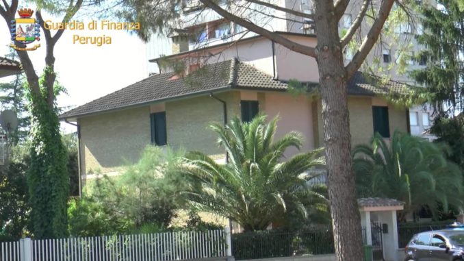 Confiscata a Bastia Umbra una villa con piscina, pregiudicato perugino di etnia rom