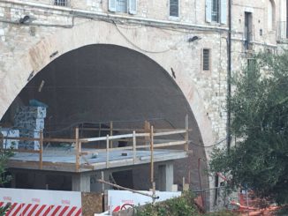 Biblioteca sugli Arconi, procedono lavori, montato lo scheletro
