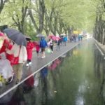 Perugia, la pioggia incessante non ferma la Camminata della Speranza