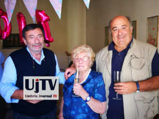 Cento anni e non sentirli, Elena Donati a Spoleto, gli auguri del sindaco