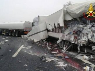 Incidente su A14, coinvolto anche mezzo di azienda hinterland Bastiolo