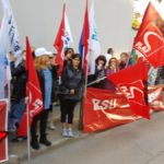 Licenziamenti Colussi, lavoratori ancora una volta davanti a sede Confindustria
