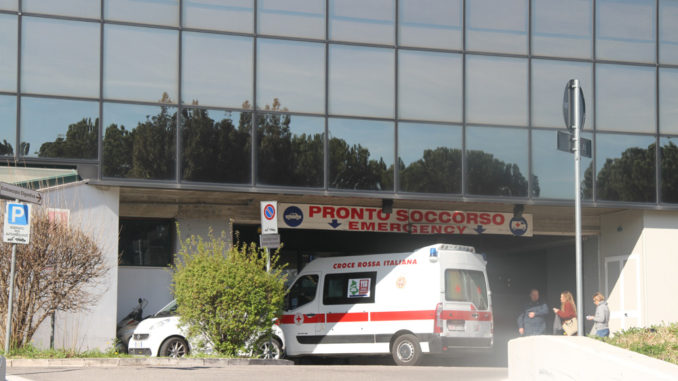 Incidente sul lavoro a Terni, operaio di 38 anni schiacciato, è codice rosso