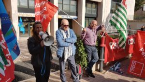Collasso delle Province, oggi sit-in a Perugia per diritti delle lavoratrici e dei lavoratori
