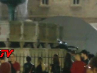 Entra dentro la Fontana Maggiore di Perugia, video diventa virale