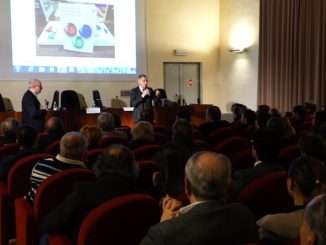 La platea all'incontro con Antonio Ereditato sulle particelle elementari