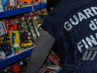 11 mila prodotti natalizi sequestrati ad Orvieto dalla Guardia di Finanza