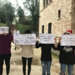 Termosifoni spenti al Properzio di Assisi, studenti come pinguini in sciopero