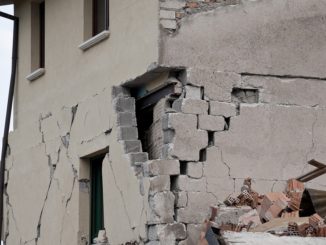 Terremoto, Commissario Farabollini, nessuna strategia di abbandono