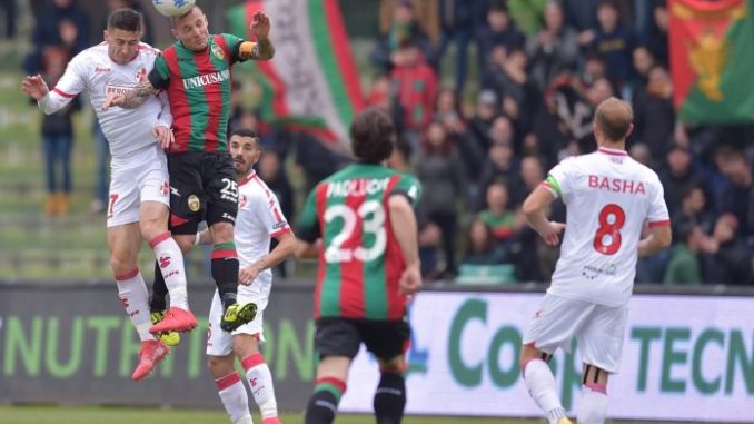 Ternana ancora altra sconfitta, perde in casa 1-2 per il Bari
