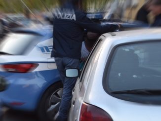 Inseguimento per le vie del centro di Foligno, arrestato marocchino