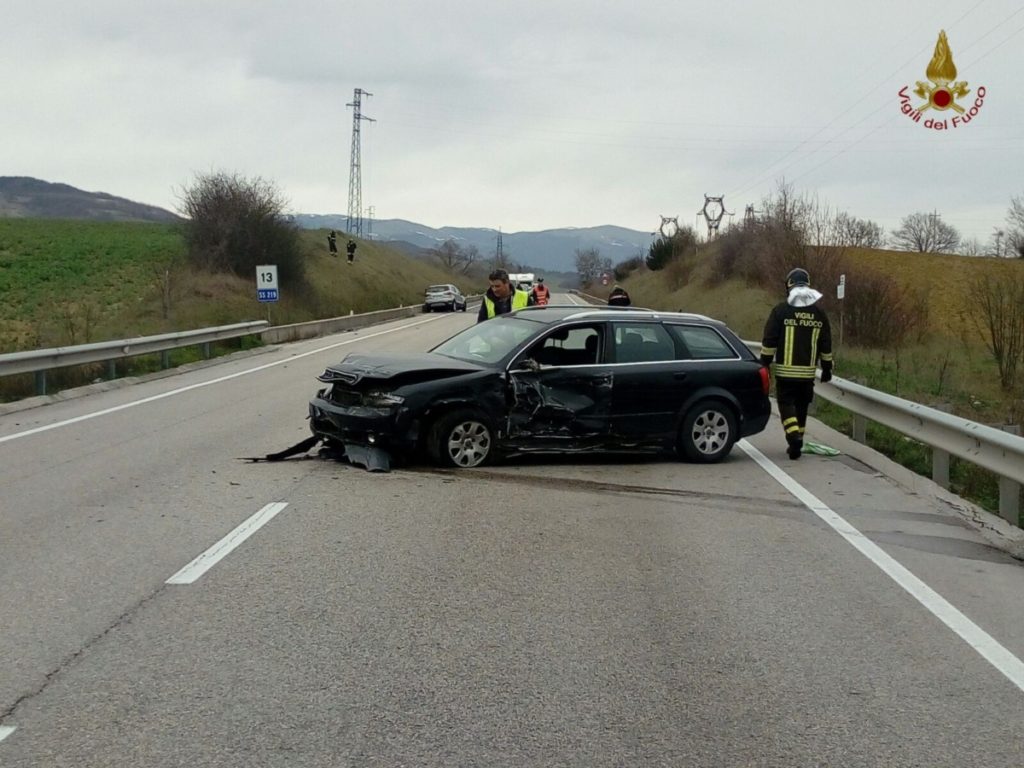Scontro frontale a Gubbio, esce quali incolume donna di 102 anni