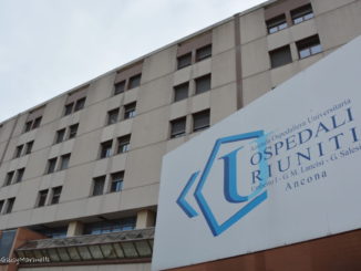 Neonato trasferito in ambulanza ad Ancona ha anomalia cardiaca