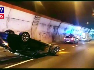 Incidente in galleria a Madonna Alta, auto si ribalta per tamponamento