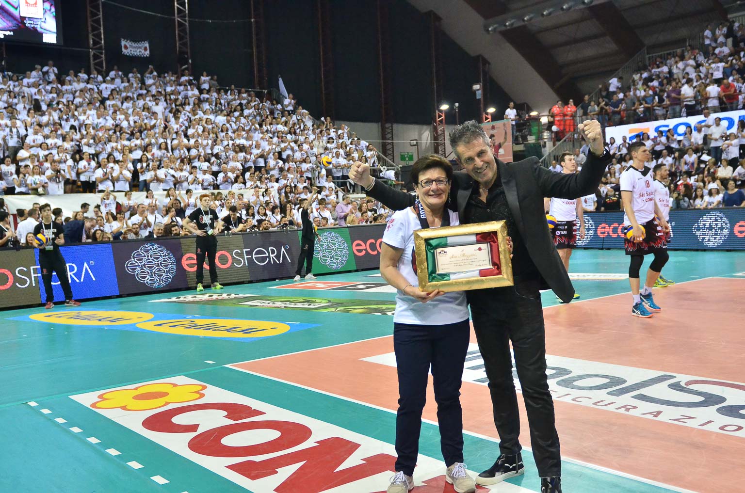 Sir Volley, gara 3 scudetto vinta, battuta Lube, PalaEvangelisti in delirio