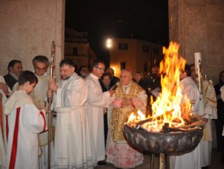 Celebrata la veglia pasquale nella Cattedrale di Terni