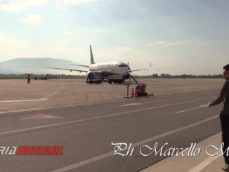 Aeroporto umbro, la strategia di Fioroni non convince