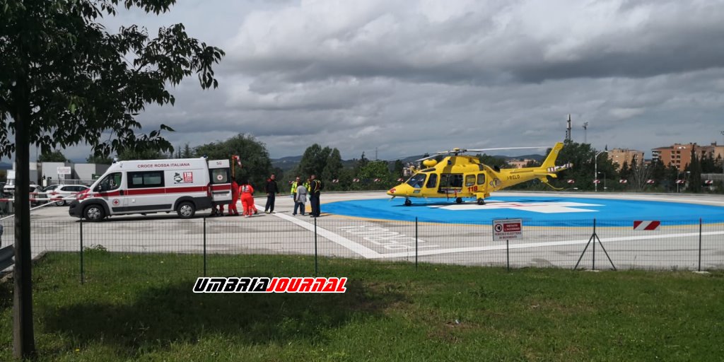 Operaio cade dal tetto, arrivato in ospedale con Icaro è in rianimazione